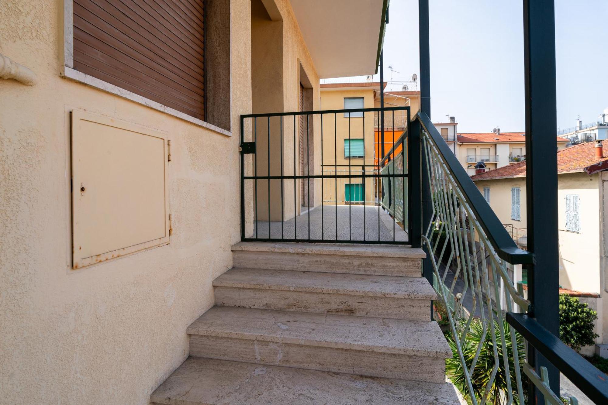Casa Silvia - Central - Terrace - Wifi Bordighera Exterior foto